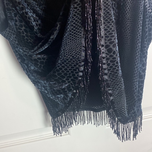 ASTR Fringed Beaded Burnout Velvet Crop Tank Top, flocked snakeskin - Picture 10 of 13